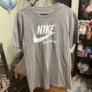 Gray men’s Nike T-shirt, size medium